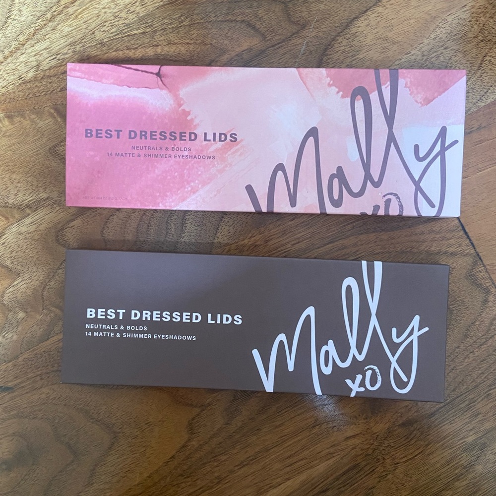 NWT - nude Eyeshadow